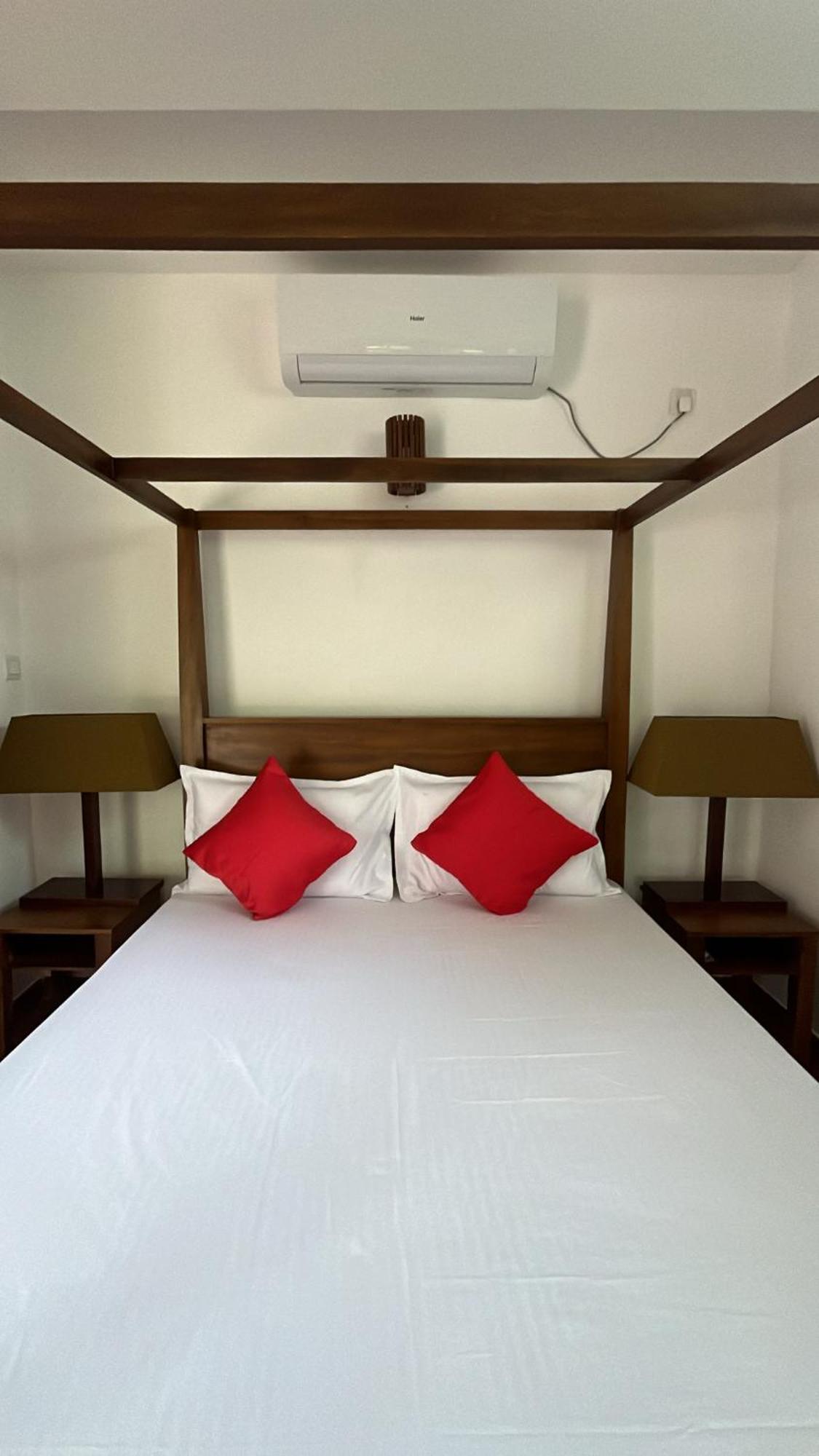 אינדורואה Beach Club Apartments מראה חיצוני תמונה