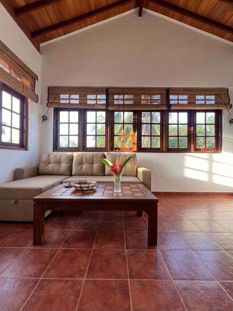 אינדורואה Beach Club Apartments מראה חיצוני תמונה